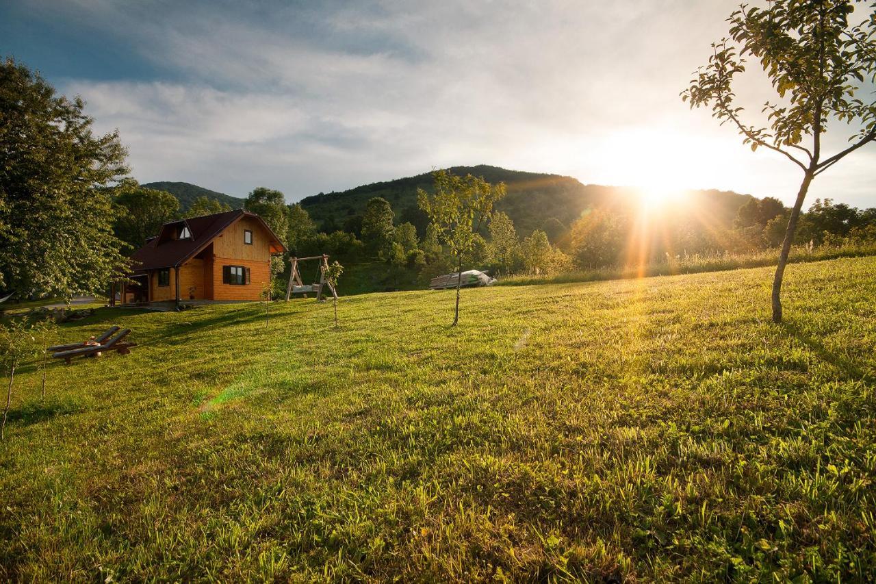 Father'S Land Rakovica Buitenkant foto